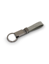 CHIC KEYCHAIN - Innovative Slide-Down Keyholder in PU and Gunblack Metal - Image 3