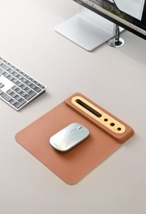 SOFTI MOUSEPAD - Eco-Friendly Foldable Mousepad with Bamboo Organizer for Phones and Pens - Image 4