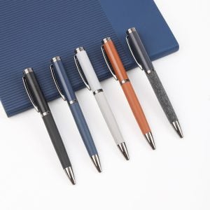 DELUXE PEN - Classy Metal Pen with PU Cover for a Luxurious Writing Experience - Image 4