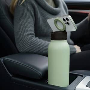 BOTELLA PRO - 900ml Multi-Functional Drink Bottle with Magnetic Phone Loop - Image 44