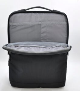 O Alpha Bag – Stylish 3-in-1 Travel Bag - Image 12