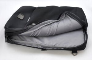 O Alpha Bag – Stylish 3-in-1 Travel Bag - Image 13