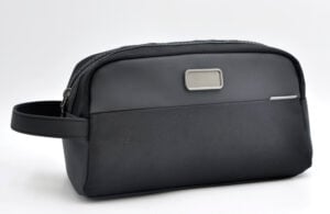 O Pouch Modern Essentials Bag - Image 9