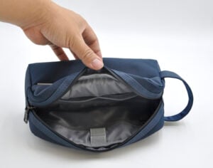 O Pouch Modern Essentials Bag - Image 15