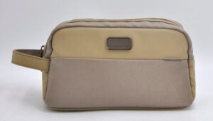 O Pouch Modern Essentials Bag - Image 33