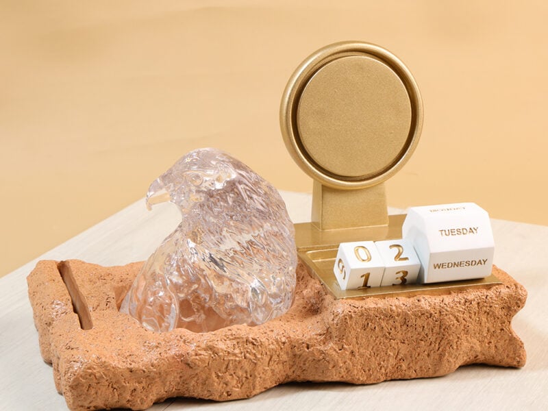 REGAL DESK PIECE – UAE-Crafted Crystal Falcon Head Desktop Organizer with Card Holder, Pen Holder, Phone Stand & Calendar